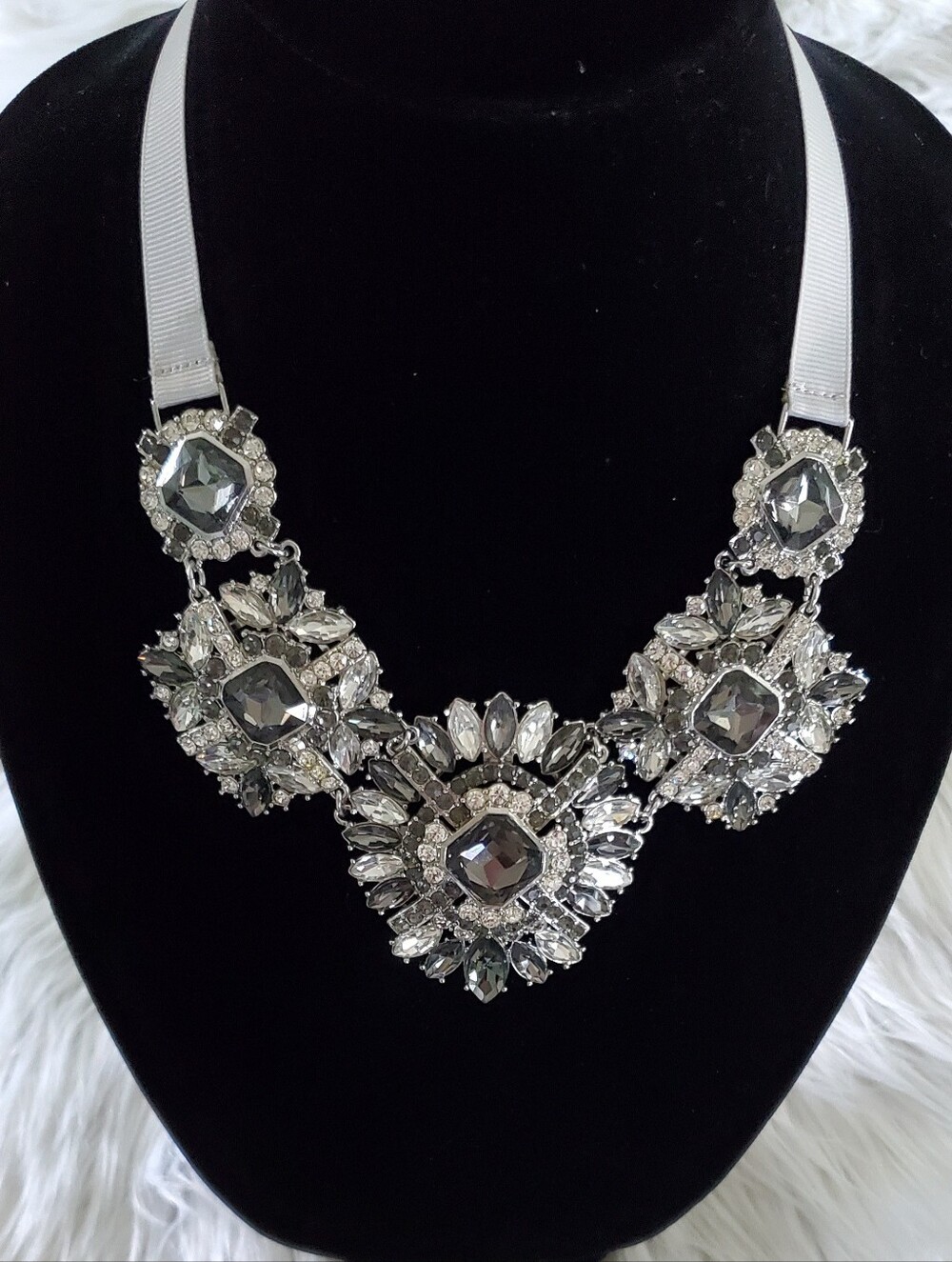 White House Black Market Crystal Rhinestone Statement Bib Necklace Black Silver